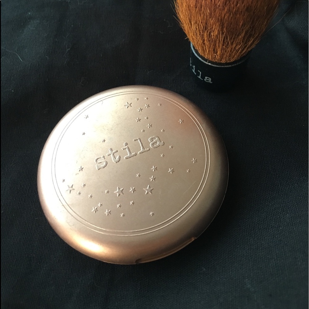 STILA BRONZER NWOB